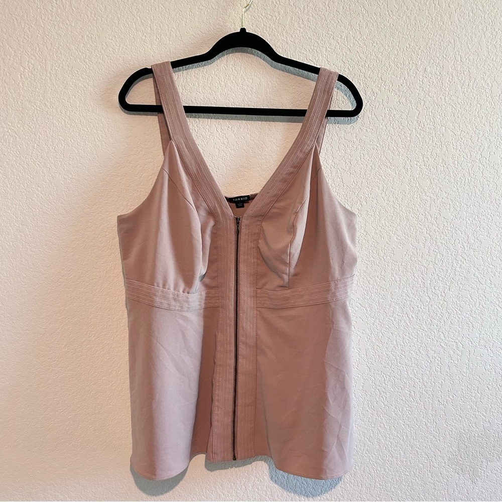 Torrid Peplum Top 1 Crepe Zip-Front Top Fawn Pink 14 16 Blouse Shirt 13671148